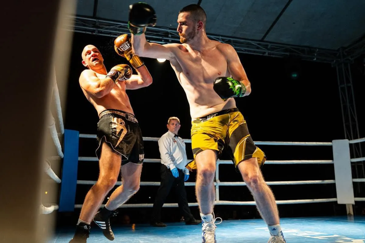 Sportivi de performanță în ring